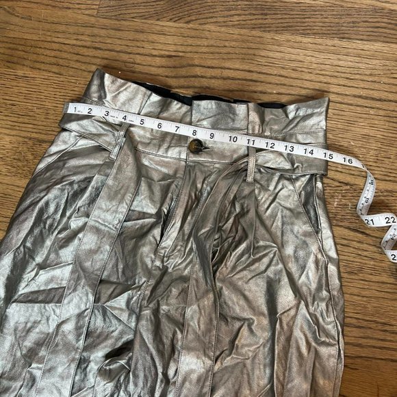 🤑WHO WHAT WEAR silver paper‎ bag pants - Picture 8 of 10